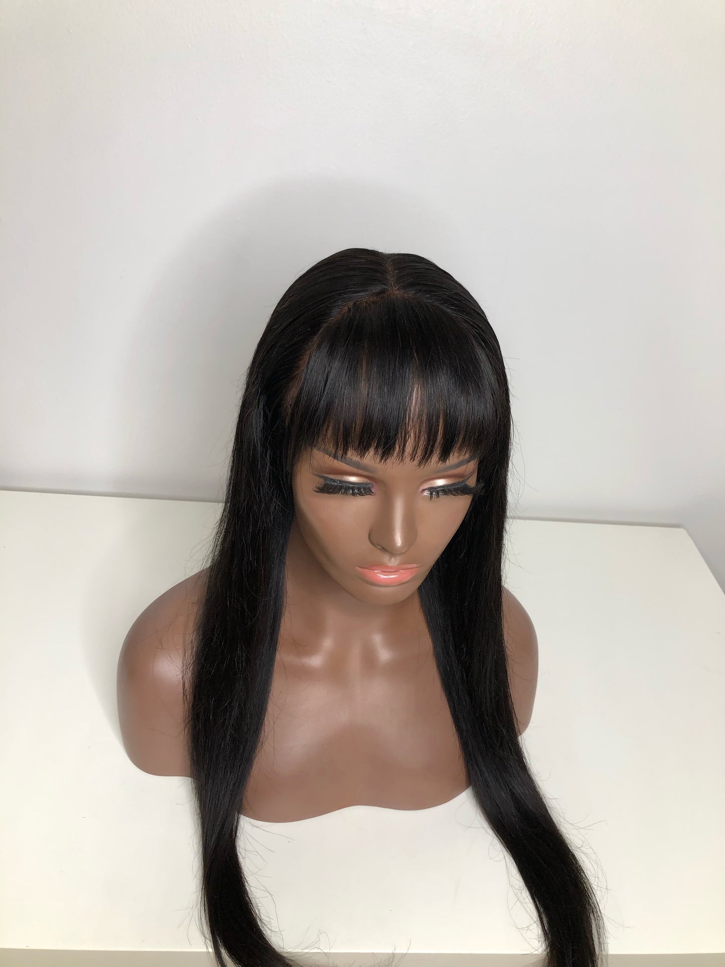 NAOMI WIG